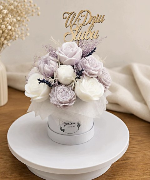 Dekoracyjny Flower Box z Mydełek Glicery M - Lawenda - Rękodzieło - Prezent
